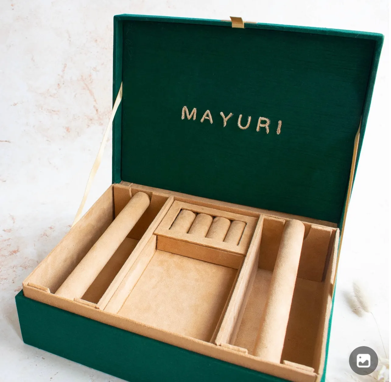 JEWELRY BOX