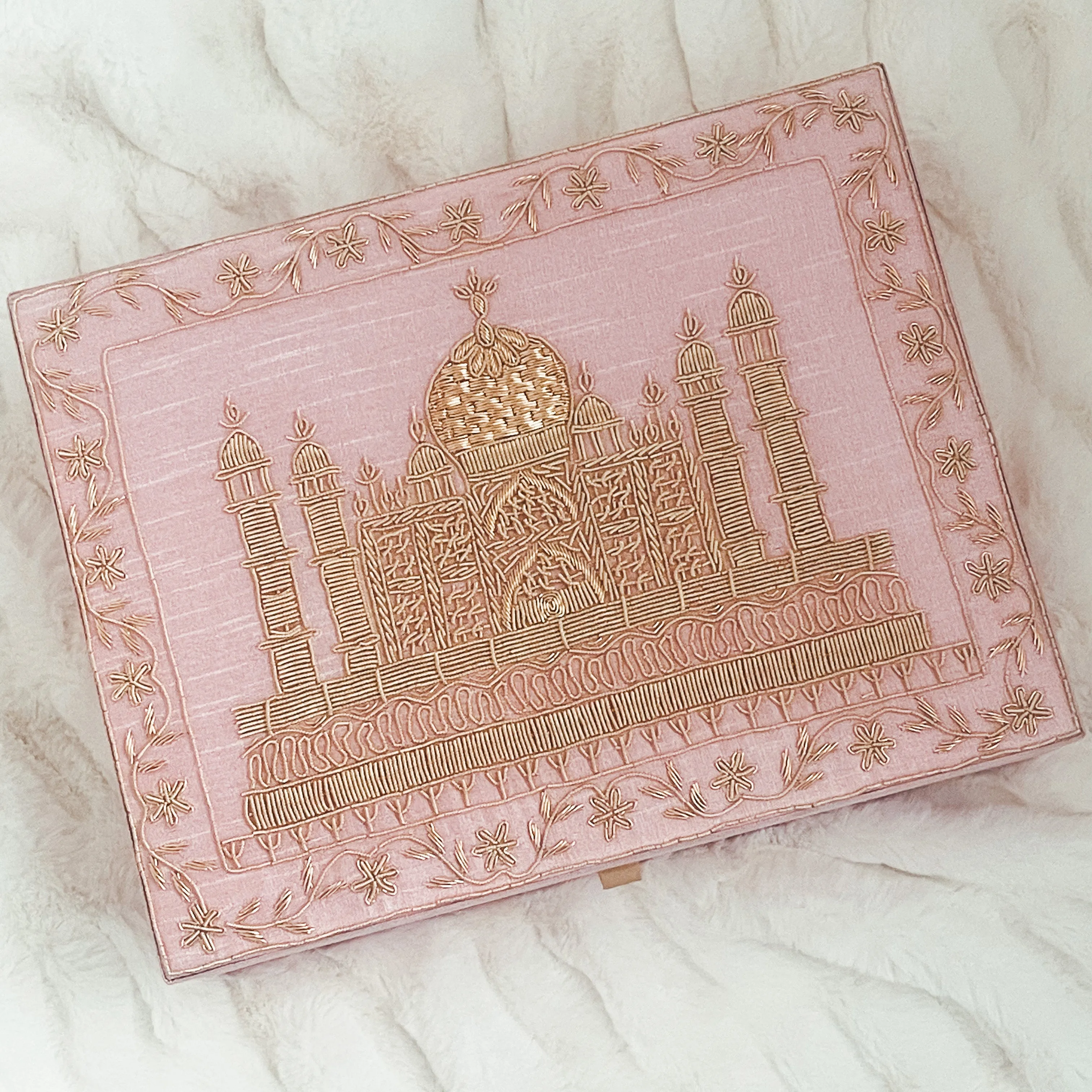 JEWELRY BOX