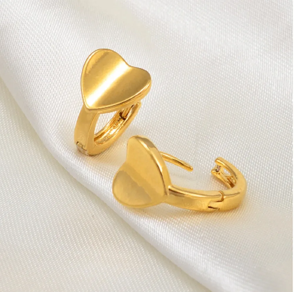 Small Heart Inner Click Lock Hoop Casual Earrings